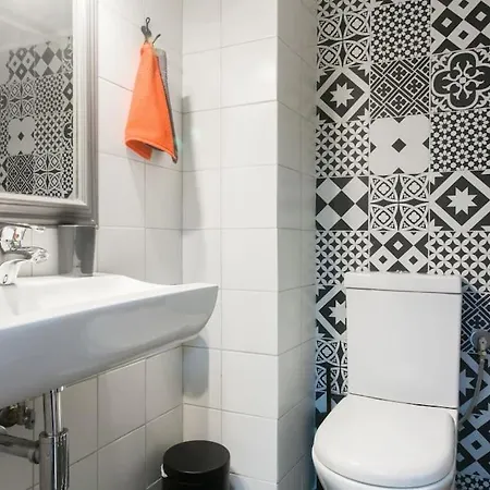 Modern Flat In Center Athens